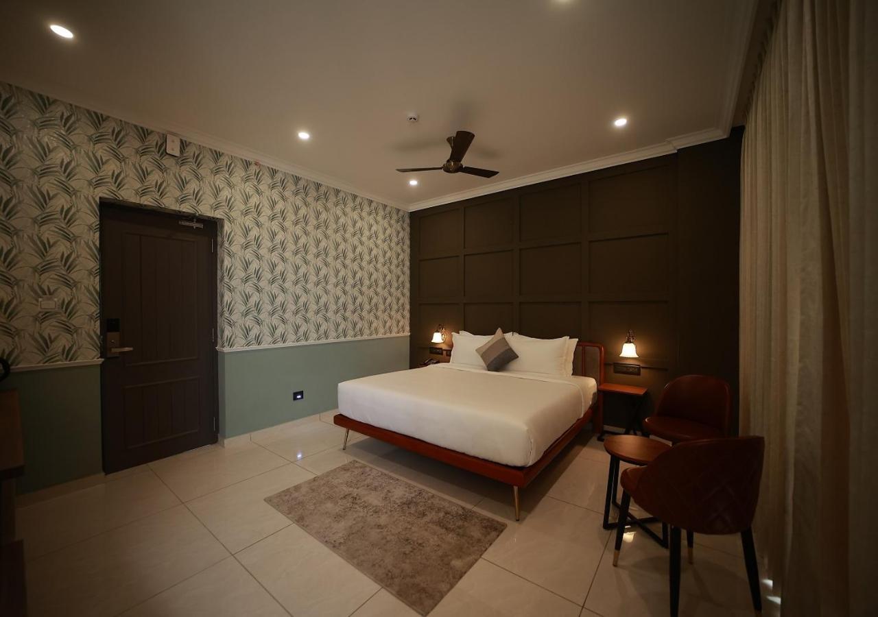 De Fleur Hotel ポンディシェリ エクステリア 写真