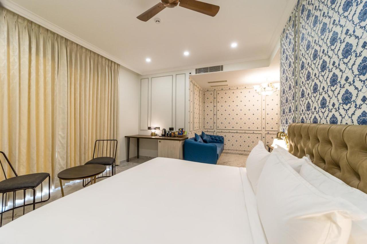 De Fleur Hotel ポンディシェリ エクステリア 写真