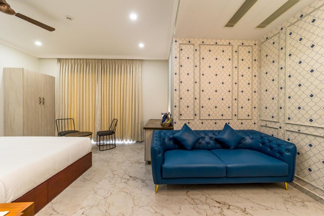 De Fleur Hotel ポンディシェリ エクステリア 写真