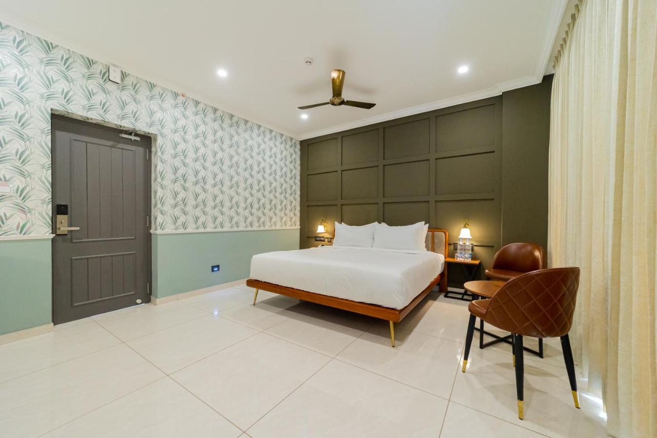 De Fleur Hotel ポンディシェリ エクステリア 写真